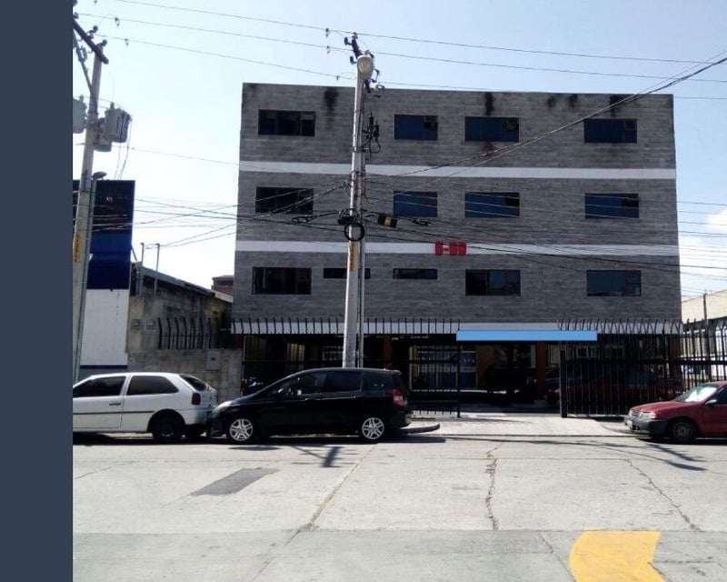 EXCELENTE PROPIEDAD EN VENTA EN LA ZONA 4