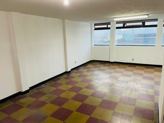 ALQUILER DE EDIFICIO EN EXCELENTE ÁREA COMERCIAL - ZONA 05 - 2