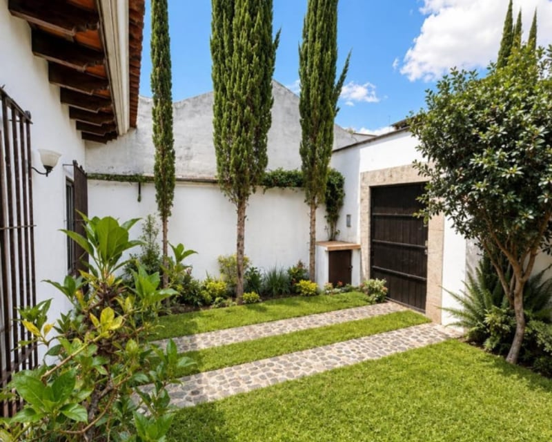 CASA EN RENTA AMUEBLADA | SAN MIGUEL ESCOBAR