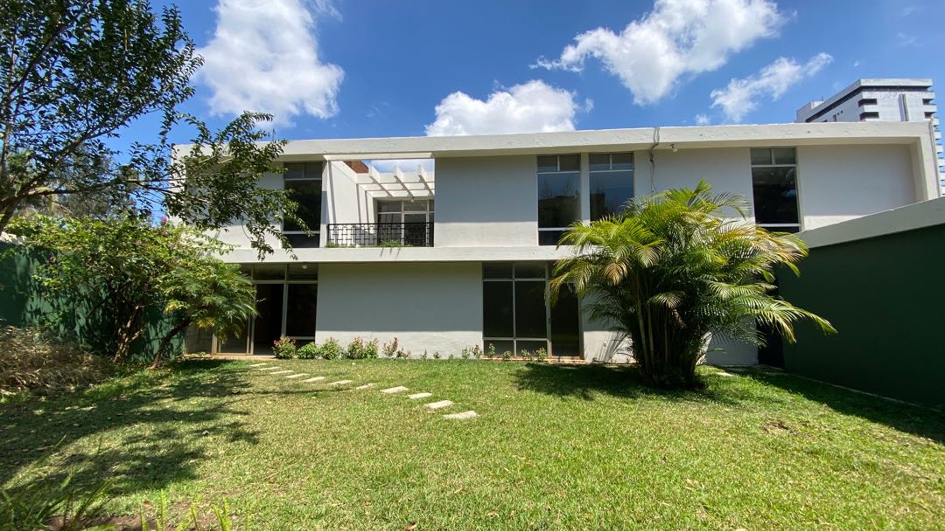 Casa para vivienda u oficina alquiler, zona 15 Vista Hermosa II