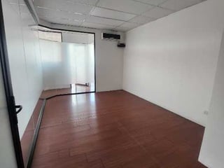 Alquilo Oficina en Edificio Murano Center, zona 10 - 2
