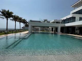 Exclusiva Mansión Frente al Mar en Venta Ideal como Residencia de Lujo u Hotel - Image 5