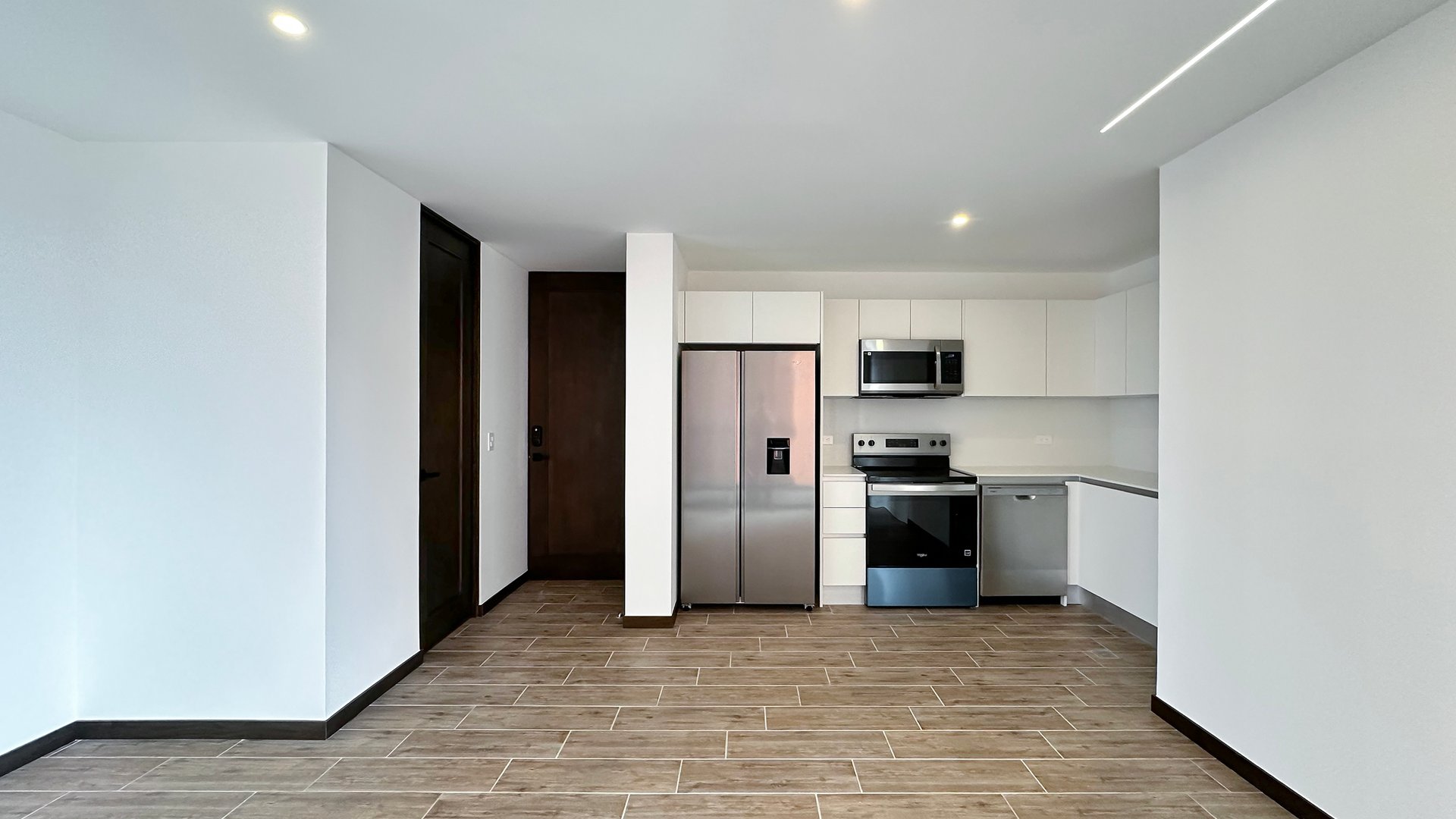 Apartamento en renta de 1 habitación en Zona 14