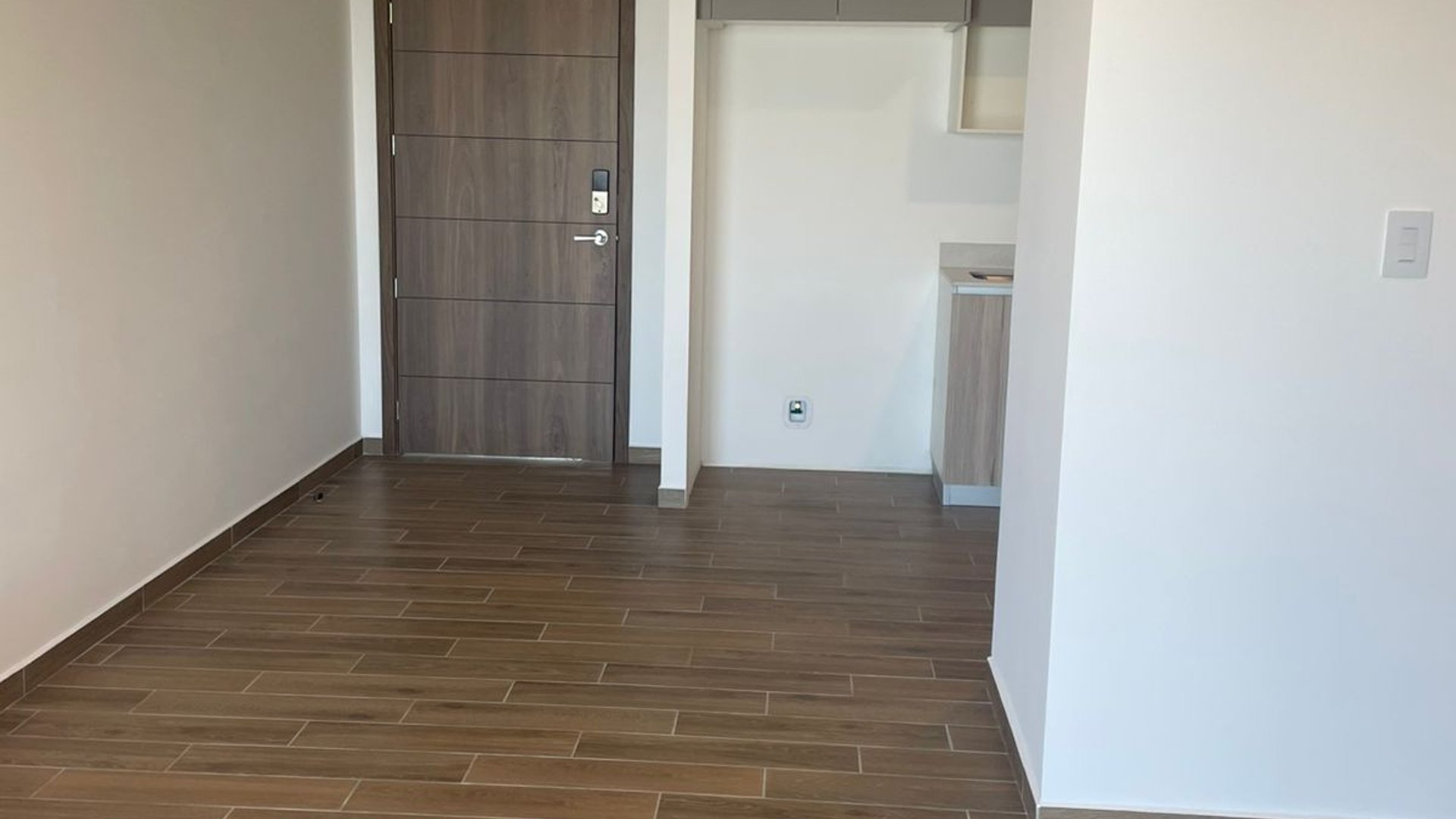APARTAMENTO NUEVO PARA ESTRENAR ZONA 14 - Miniatura 5