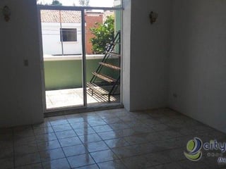 Venta de Casa Grande en Condominio  Terravista - 2