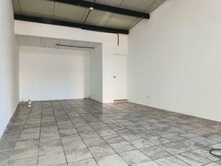 LOCAL COMERCIAL EN RENTA – CONVENIA PLAZA, ZONA 10 - 2