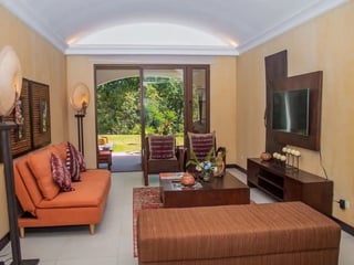 Villa en Venta – La Reunión, Antigua Guatemala - Image 1