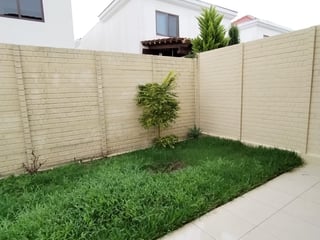 Casa en Venta para INVERSIÓN en Zona 16 - 3