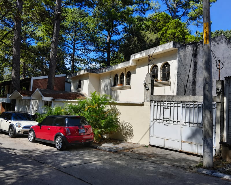 CASA EN VENTA | ALAMEDAS DE YUMAR | ZONA 6 DE MIXCO
