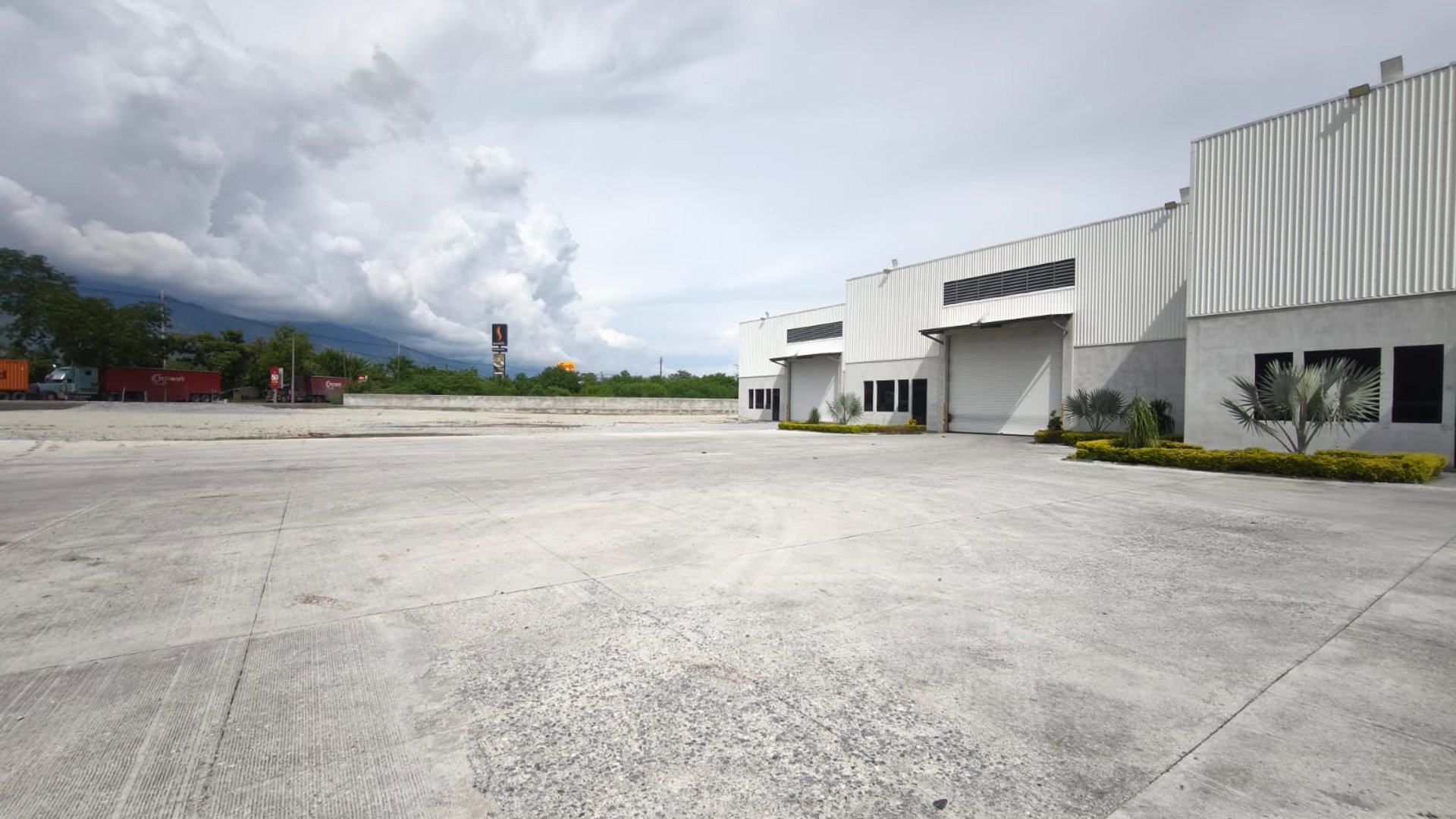 Warehouse for Rent in Rio Hondo, Guatemala | 1080 m², 24/7 Security