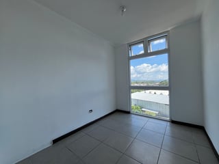 RENTA Apartamento Amueblado Edificio Akari Mixco Zona 2 - 5