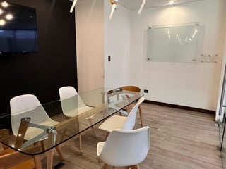 Precioso apartamento de 2 niveles con jardín en ZEN zona 16 - Image 9