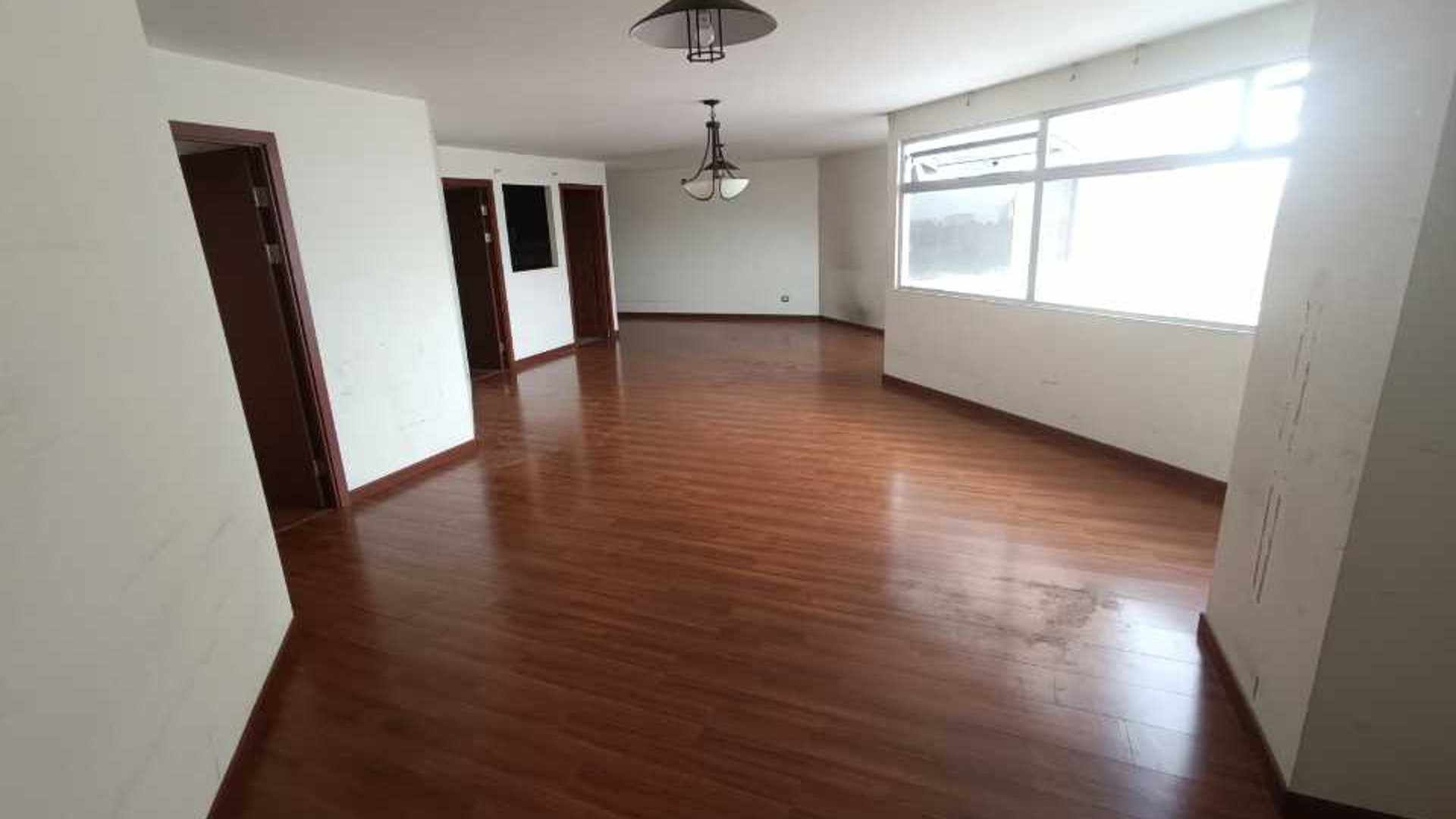 Venta de apartamento de 3 habitaciones Las Gemas zona 11 - Miniatura 24
