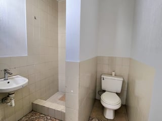 Alquilo Linda Casa  zona 12, salida  de USAC - Image 17