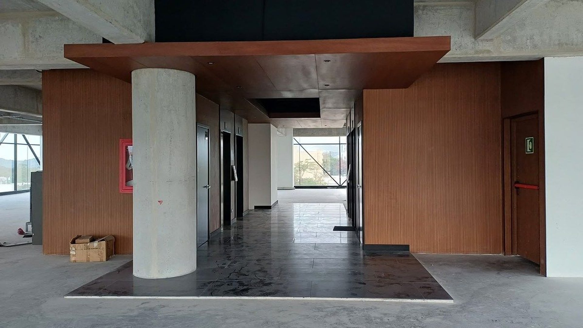 Oficina en Renta – Avenida Reforma, Zona 10 - Miniatura 6