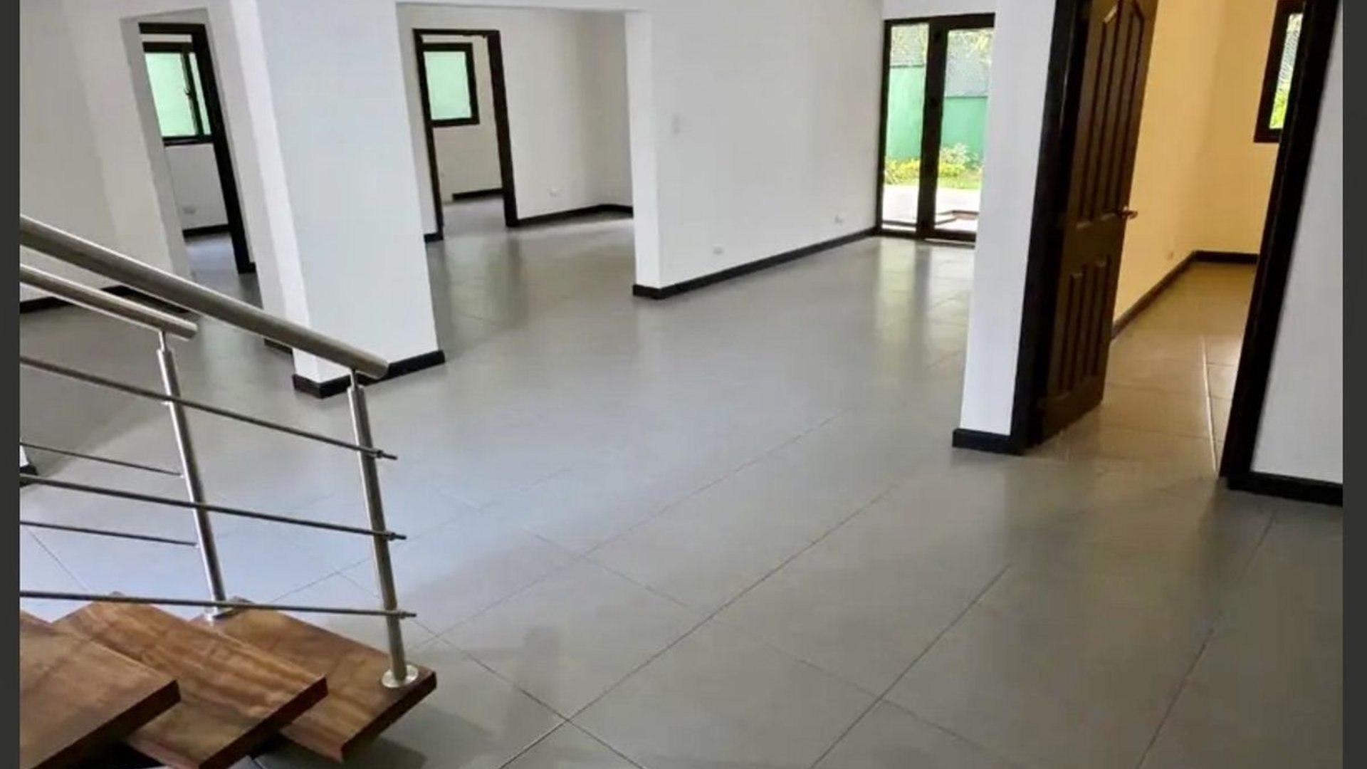 Casa en venta – Zona 15 Vista Hermosa 2, ideal oficinas o vivienda