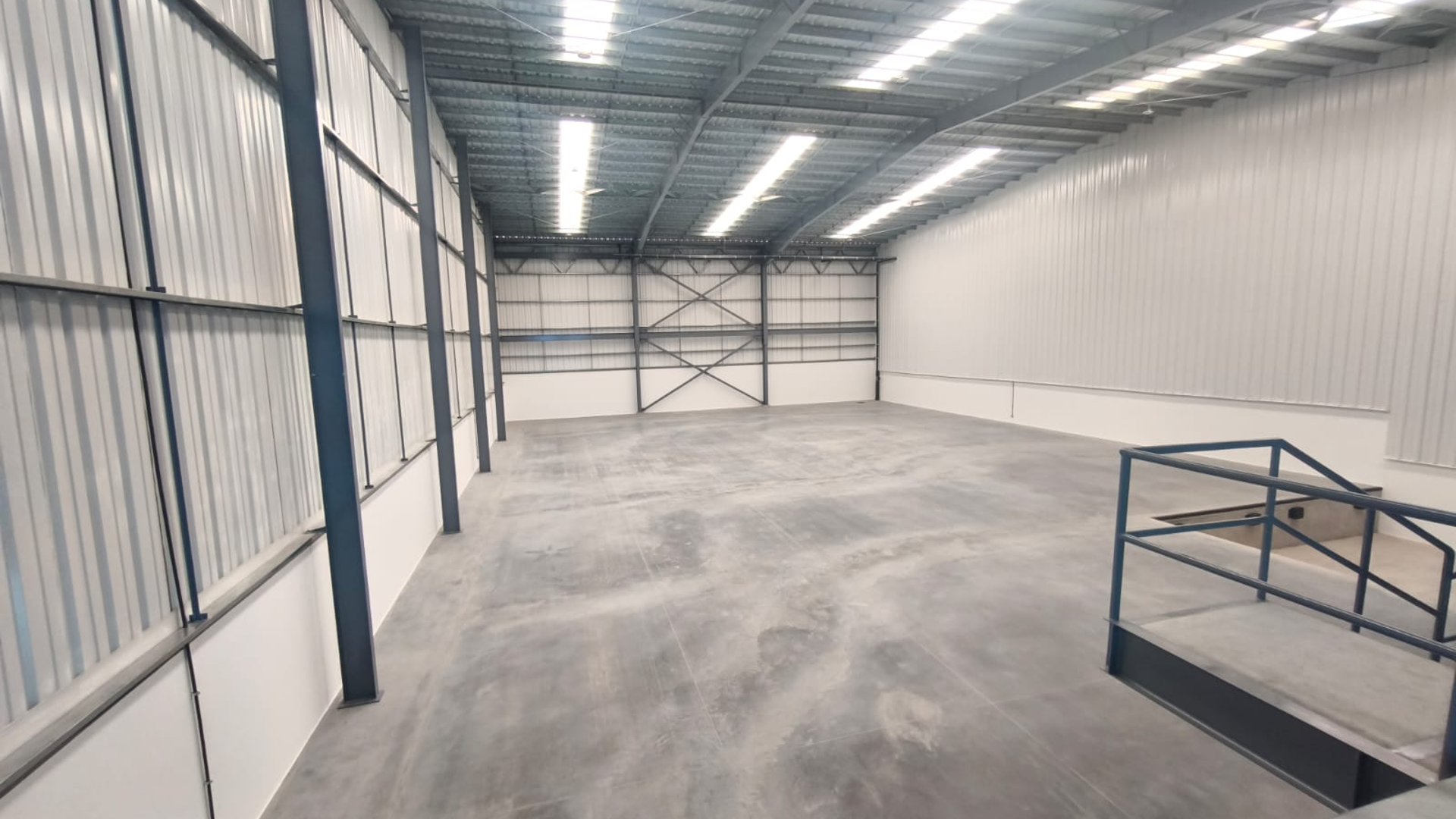 Warehouse for Rent in Amatitlán, Guatemala | 2559 m² | 3 Units | 12m Height | $5.50/m²