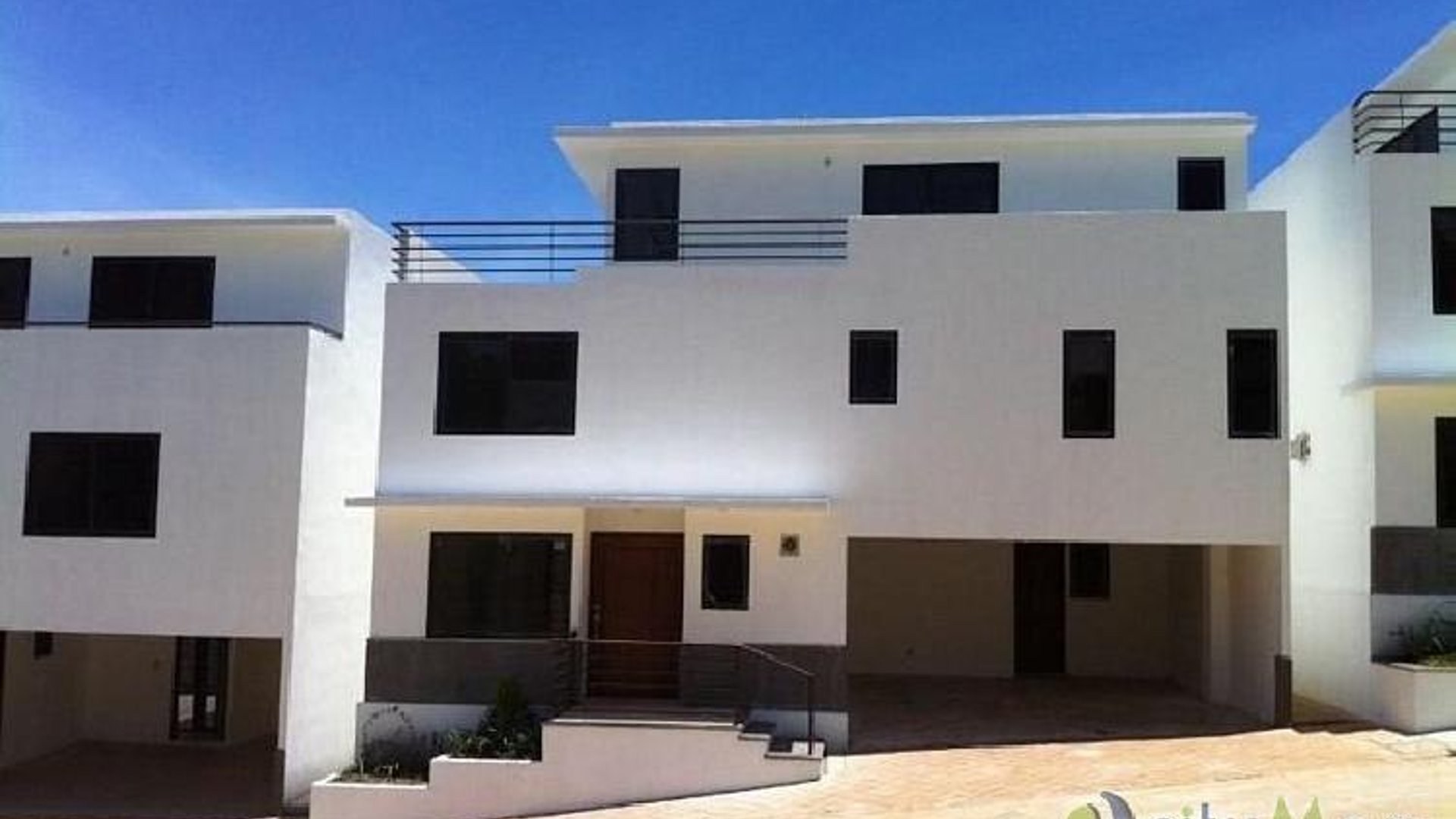 SE RENTA MODERNA CASA amueblada en Santuaria Muxbal - Miniatura 3