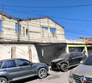Vendo en Residenciales Catalina, Amplia propiedad con con 4 Locales