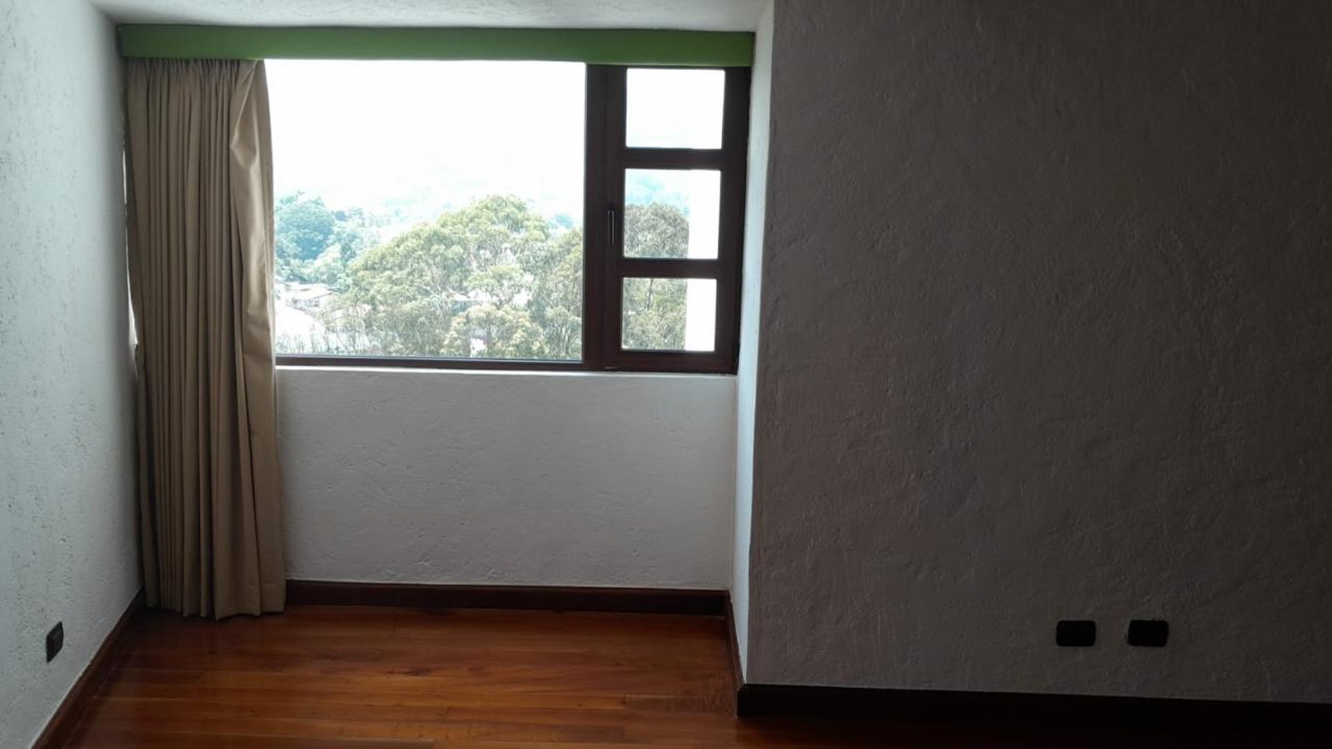 Apartamento en renta en Edificio el Parque VH 1, zona 15 - Miniatura 10