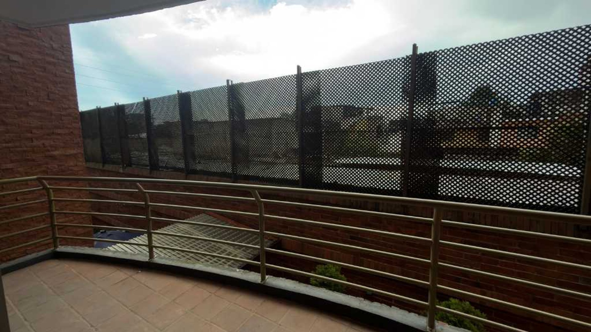APARTAMENTO EN RENTA – BENEVENTO, ZONA 14 - Miniatura 3