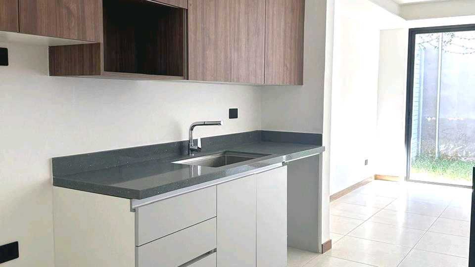 CASA EN ALQUILER???? Condominio Danté Kanajuyú, Zona 16 - Miniatura 4