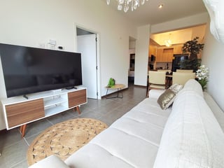 APARTAMENTO AMUEBLADO EDIFICIO QUINCE ESQUINA 69.8 MTS2, 2 DORMITORIOS, ZONA 15 - 4
