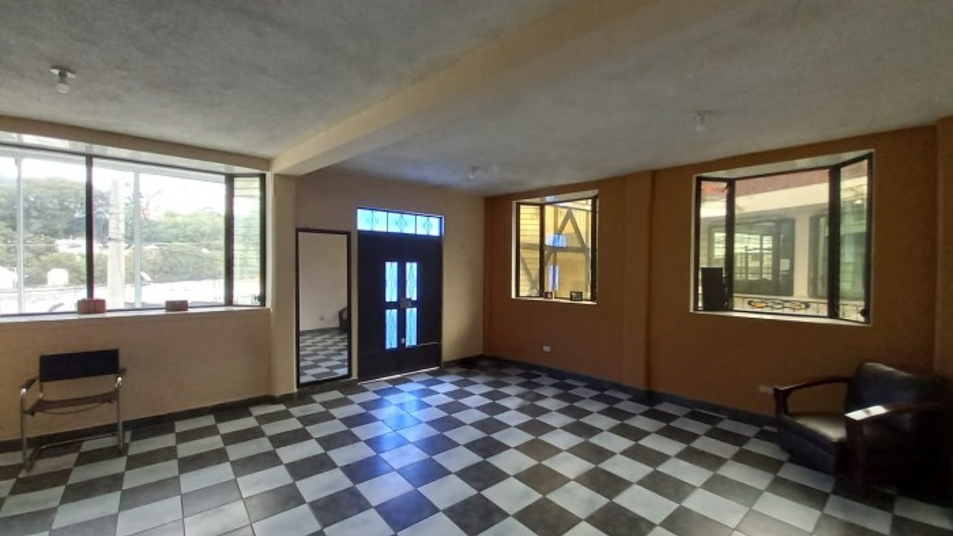 Casa grande en venta cerca a Carretera Interamericana - Miniatura 6