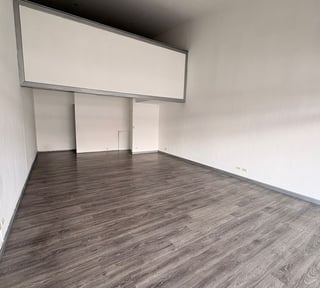 Alquiler de local Comercial en plaza 20 calle zona 10