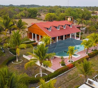Chalet vacacional en venta y renta en Monterrico
