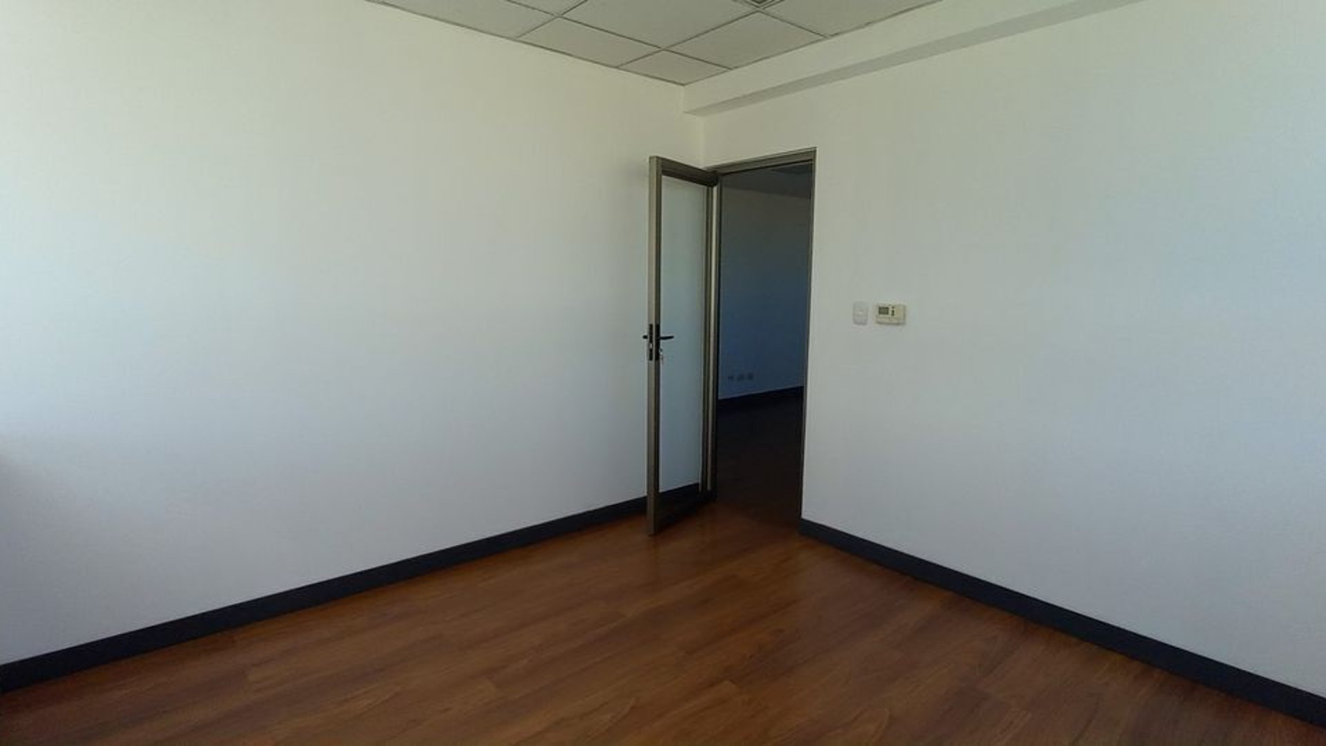 Oficina en venta, en Zona 12