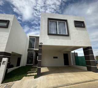 Casa en venta en condominio – Km 18.5 San José Pinula