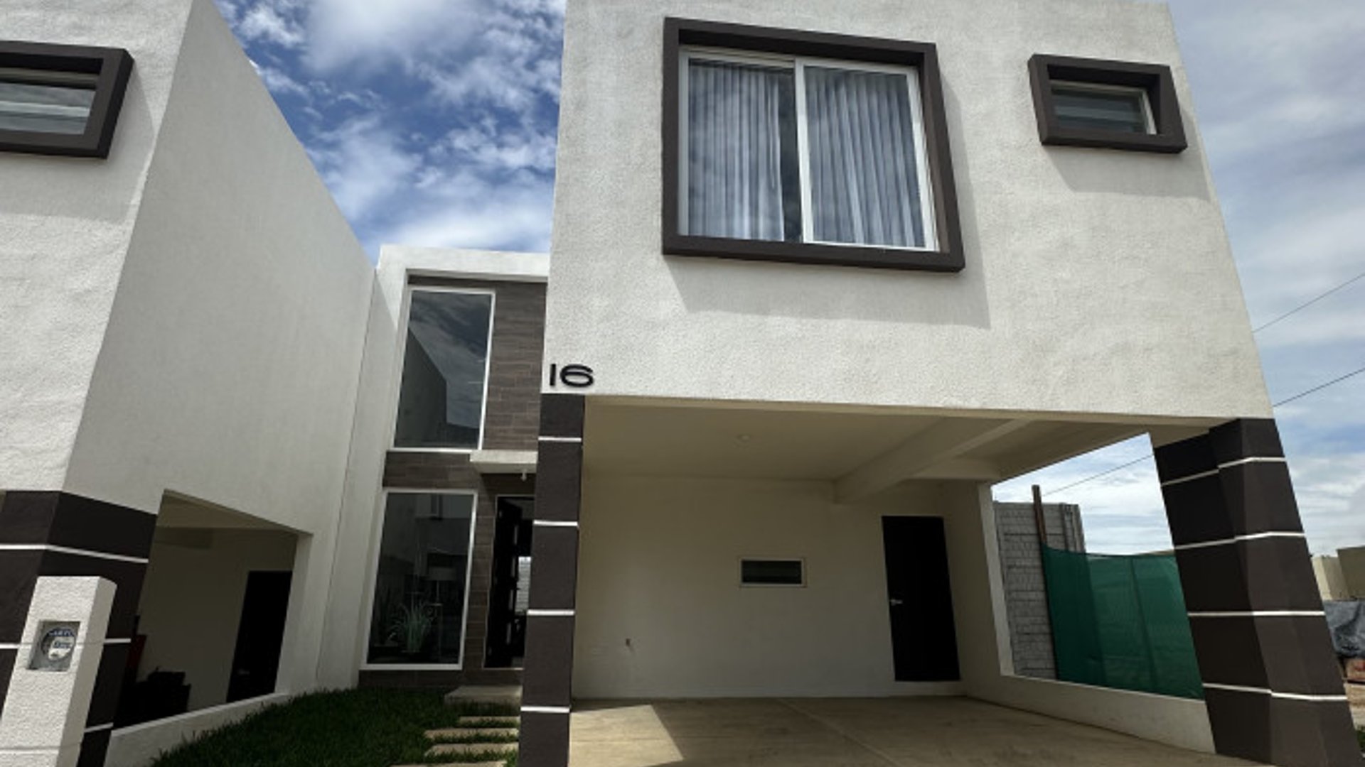 Casa en venta en condominio – Km 18.5 San José Pinula