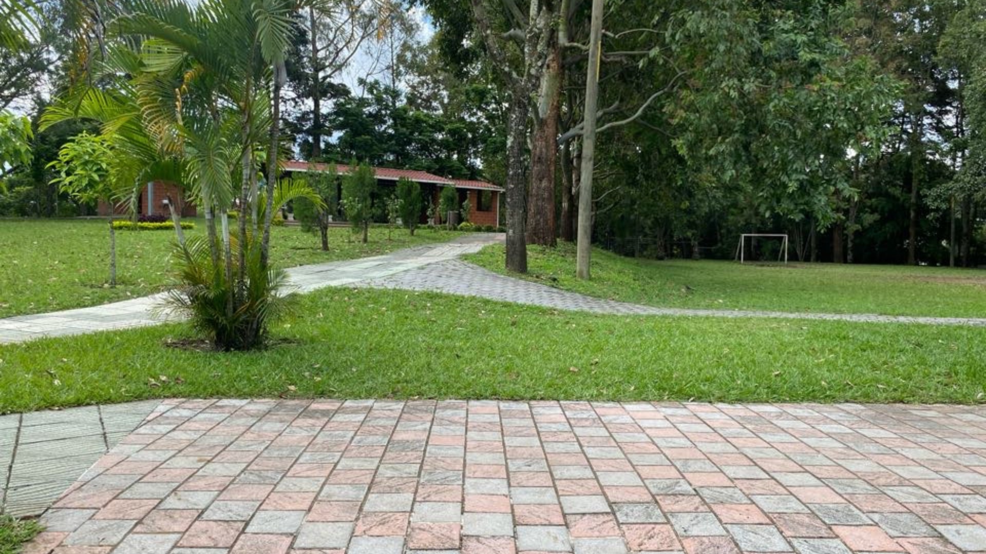CASA EN VENTA EN RESIDENCIALES SAN JORGE ZONA 11 - Miniatura 15
