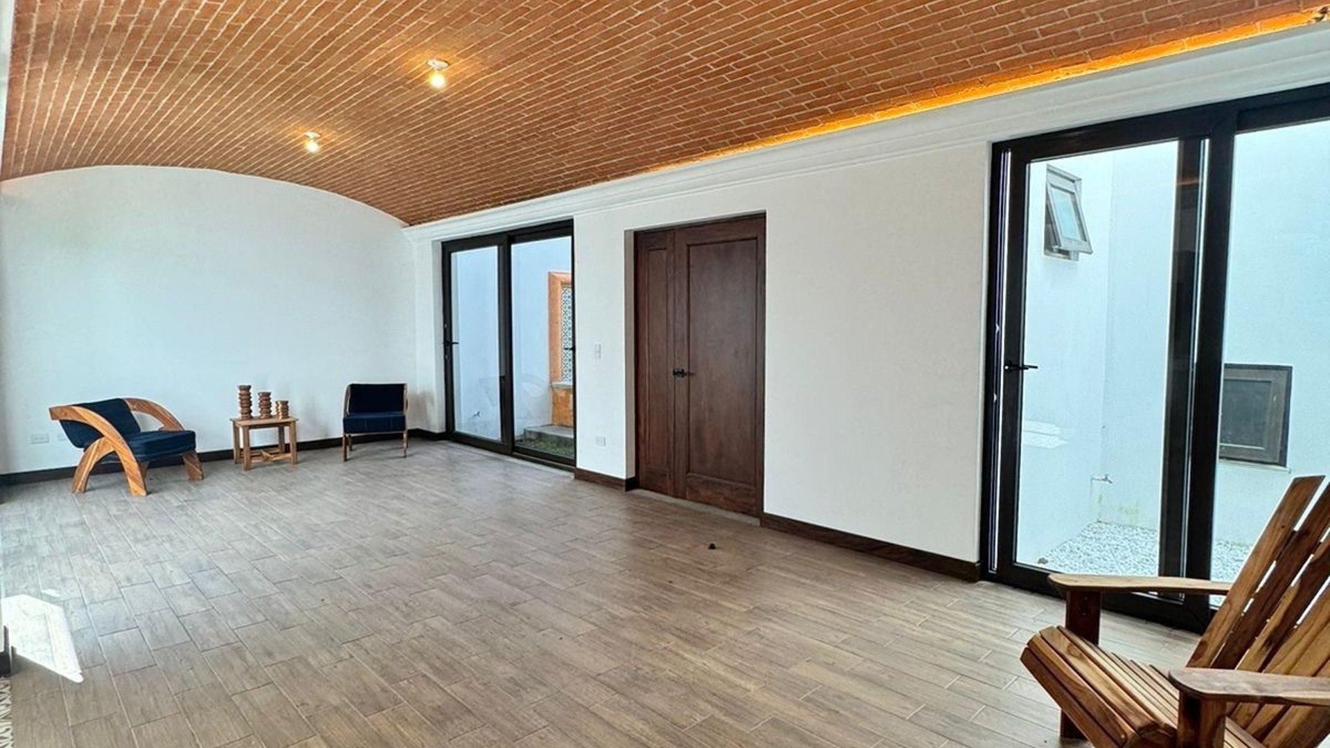 PRECIOSA CASA EN VENTA EN ANTIGUA - Miniatura 15