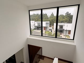 Venta de casa en Sauces del Pulte zona 16 - Image 5