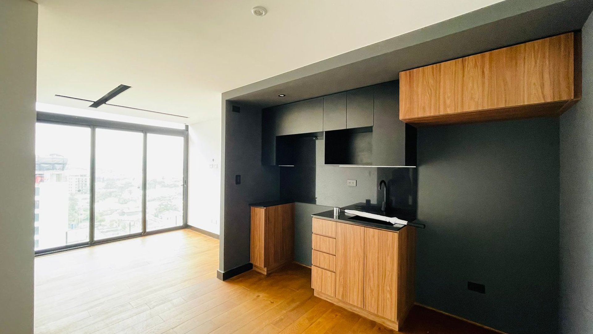 VENTA DE LINDO APARTAMENTO - VILLA MARISCAL, ZONA 11  - Image 1