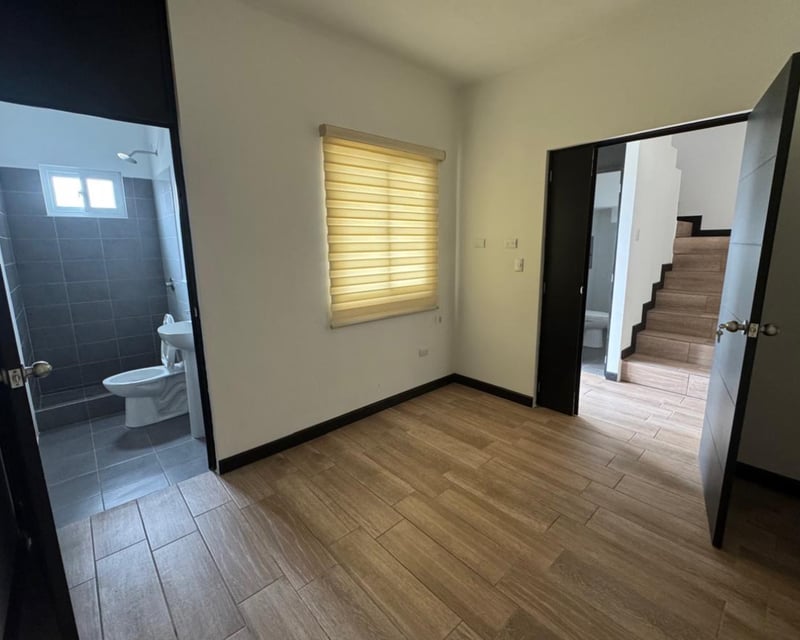 Casa en condominio en Venta, Carretera a El Salvador