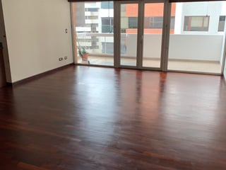 Apartamento en alquiler, Vista Real zona 14 - Image 1