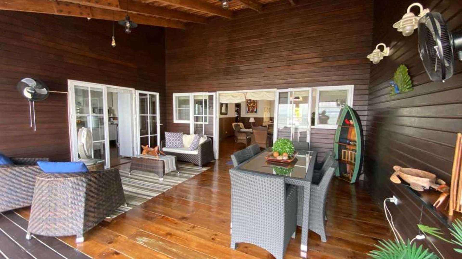 Vendo Linda y Amplia Propiedad en Rio Dulce - Miniatura 5