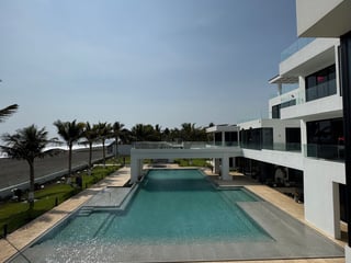 Exclusiva Mansión Frente al Mar en Venta Ideal como Residencia de Lujo u Hotel - Image 45