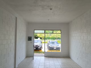 Alquilo local comercial Colinas de Monte María Express - Image 2