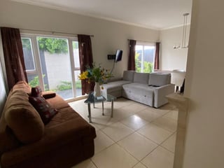 Casa en Venta Jardines de Arrazola Fraijanes Guatemala - Image 4