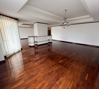 Penthouse en Torre Castelar, zona 10