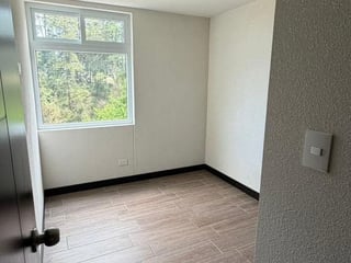 📍 APARTAMENTO EN RENTA – 3 HAB | EDIFICIO MONET | SCP - 4