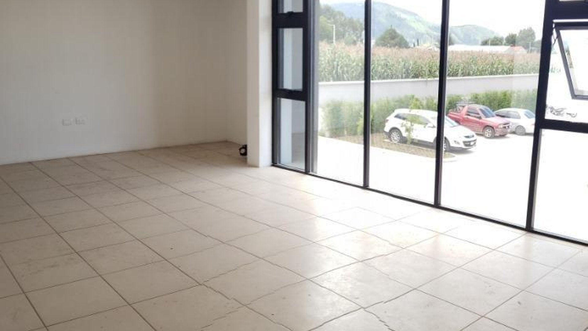 Ofibodega en venta en Quetzaltenango con 490 m2 totales - Miniatura 5