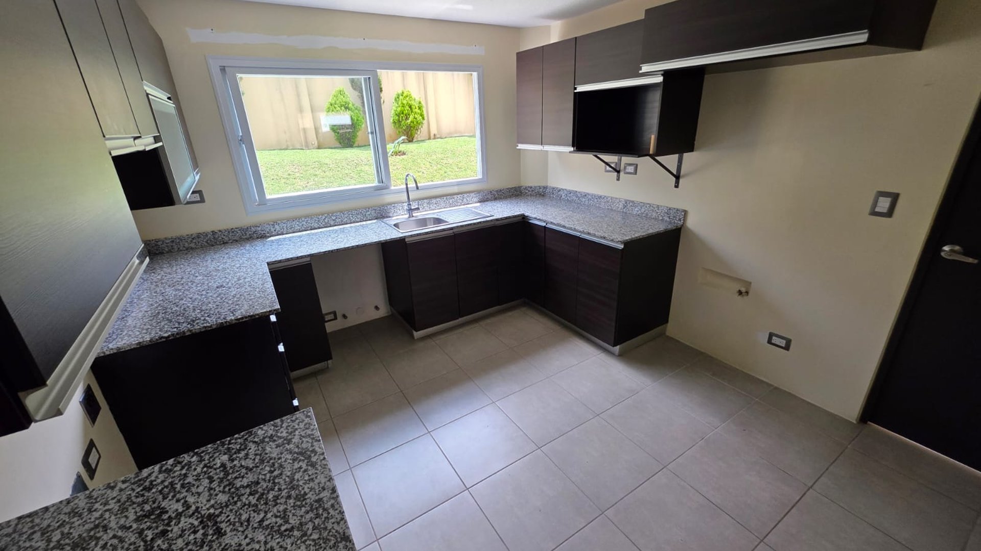 Venta de casa en Cumbres de la Arboleda KM22 CAES Ref-5899