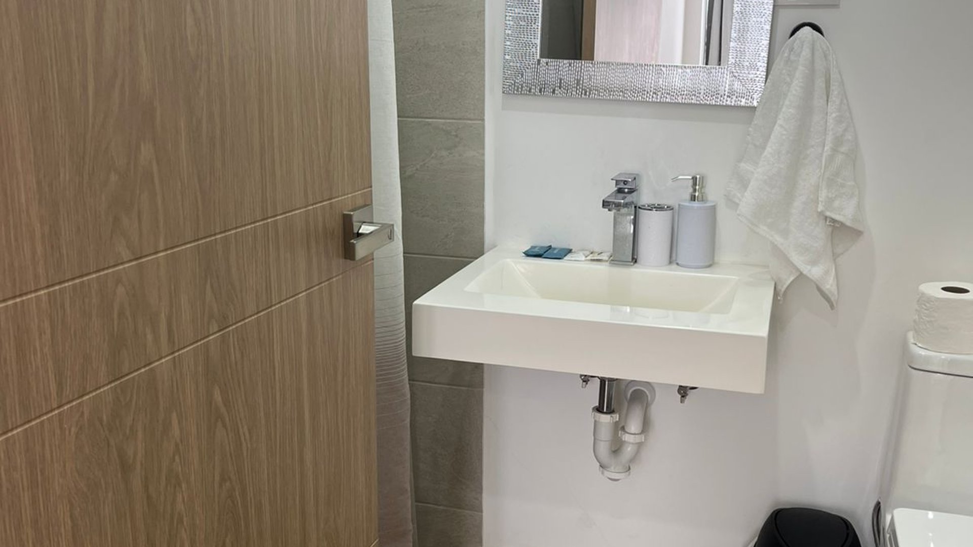RENTA APARTAMENTO AMUEBLADO EN VERTICAL EL ZAPOTE - Miniatura 4