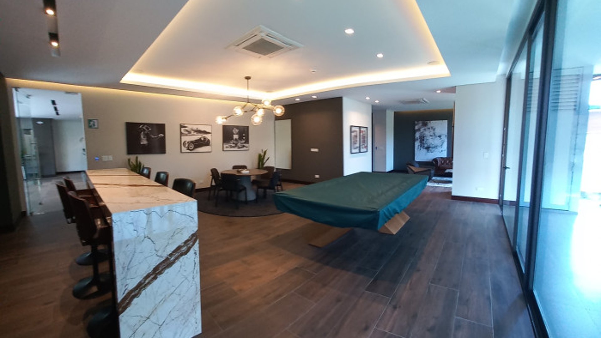 En renta - Venta exclusivo apartamento en la zona 14 - Miniatura 2