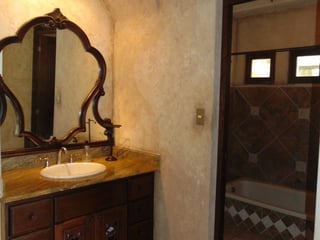 Venta y renta, Villa Italiana en la Foresta, Fraijanes. - Image 9